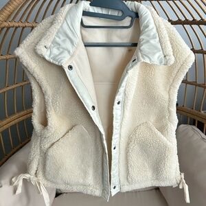 Women's Cream Sherpa Vest